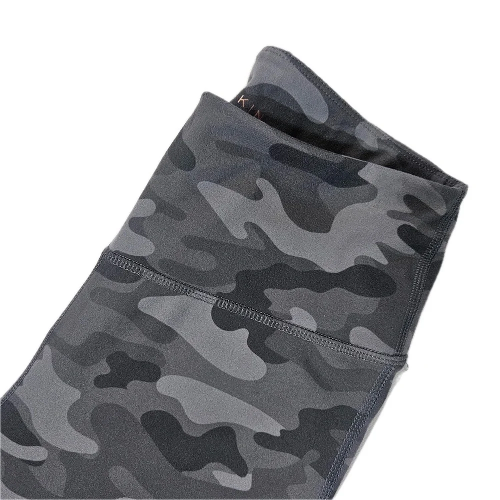 Danskin Leggings Womens Small Gray Camo High Rise‎ Ankle Yoga Activewear Stretch